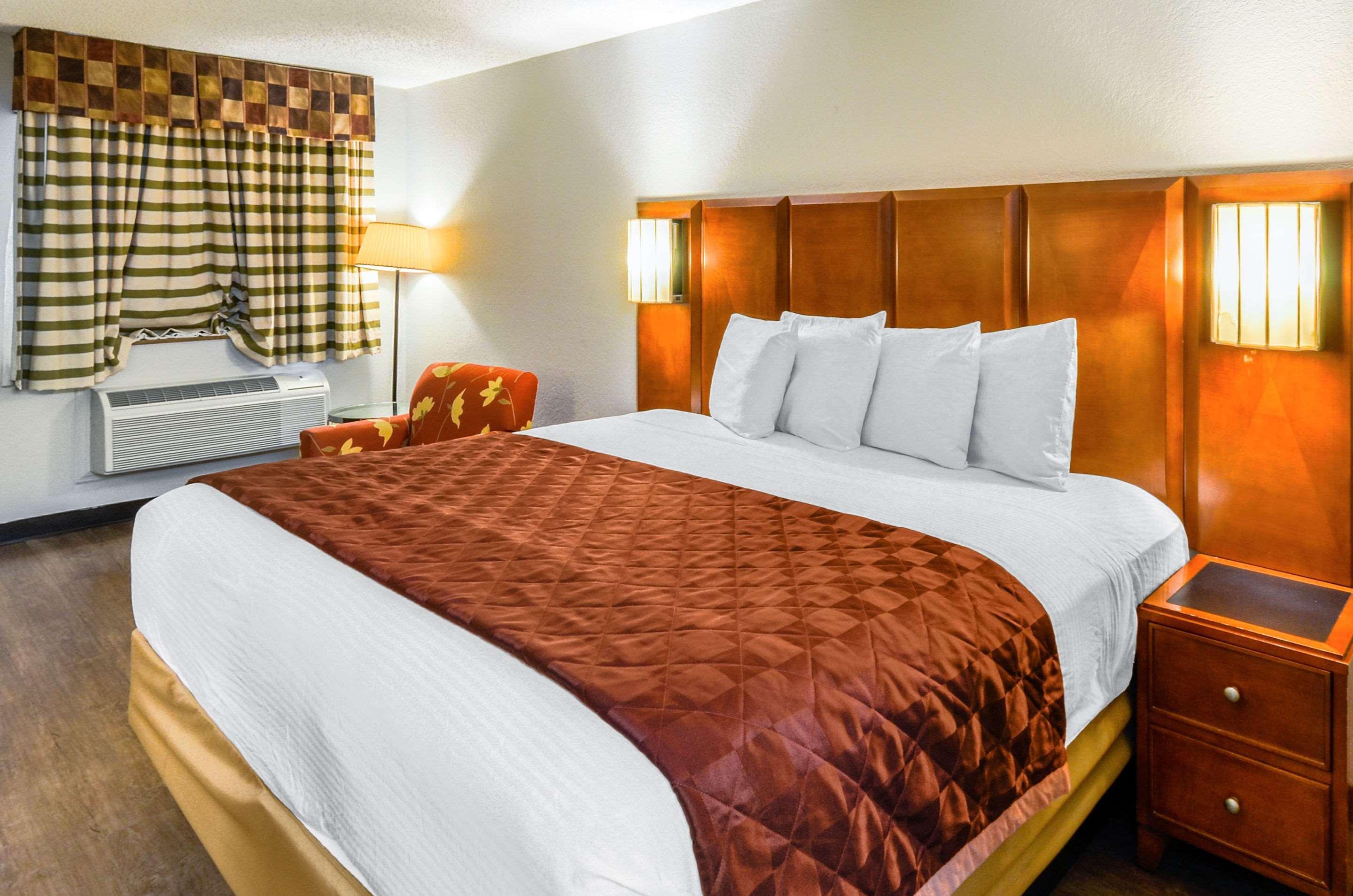 Rodeway Inn North Charleston - Ashley Phosphate Екстериор снимка