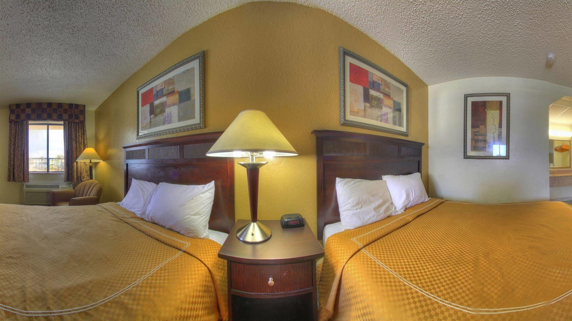 Rodeway Inn North Charleston - Ashley Phosphate Екстериор снимка