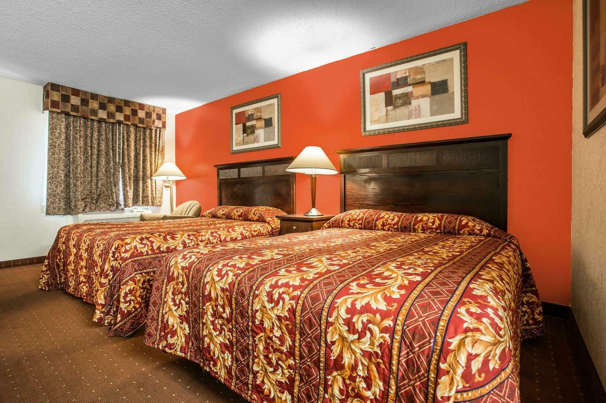 Rodeway Inn North Charleston - Ashley Phosphate Екстериор снимка